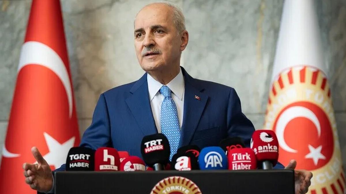 TBMM Başkanı Numan Kurtulmuş’un basın mensupları karşısında konuştuğu fotoğraf.