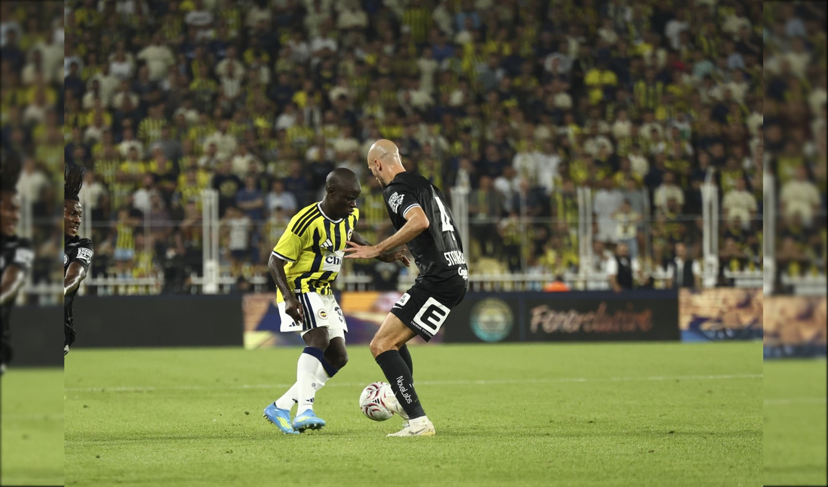 Il Fenerbahçe conquista un vantaggio per la Champions League