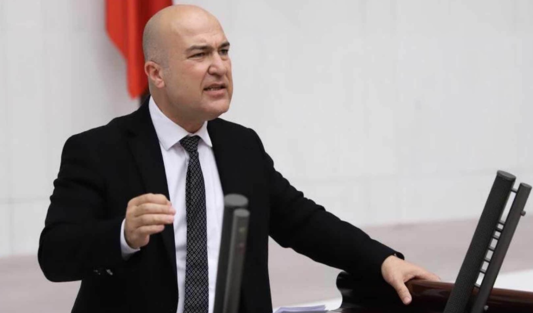 YENİ Parti'li Murat Bakan'dan 'yurt dışı kaynaklı yazışma' tepkisi: Kimin talimatıyla üretiliyor