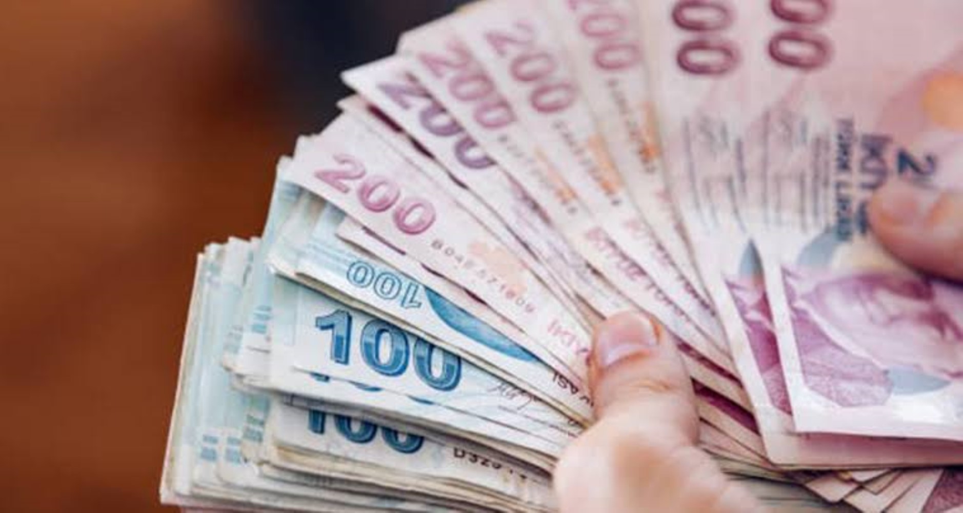 Ağustos ayında emekli promosyonları güncellendi! Ödemeler 32 bin TL'ye kadar çıkıyor