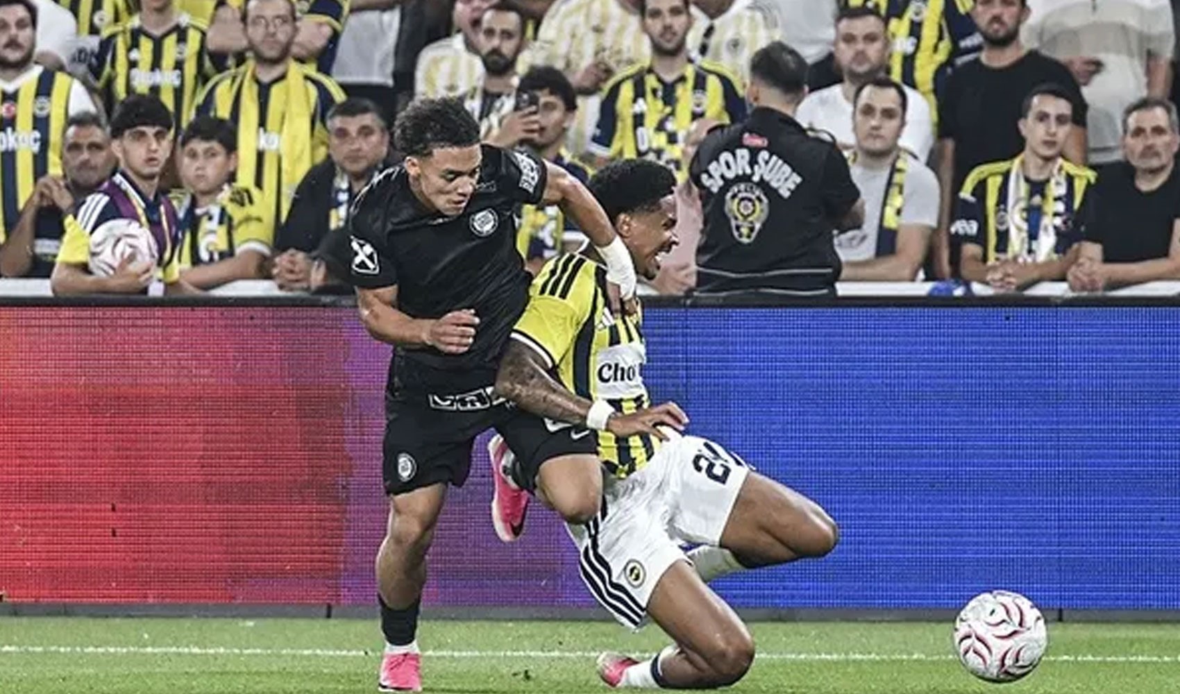 Fenerbahçe’de Oosterwolde’nin sakatlığı açıklandı