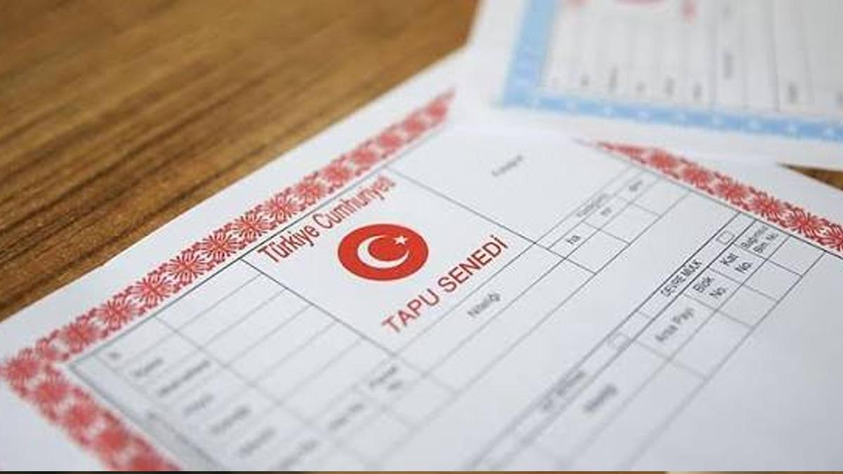 Tapu senedi görseli üzerinden miras kalan taşınmazların satış sürecini anlatan temsili fotoğraf.