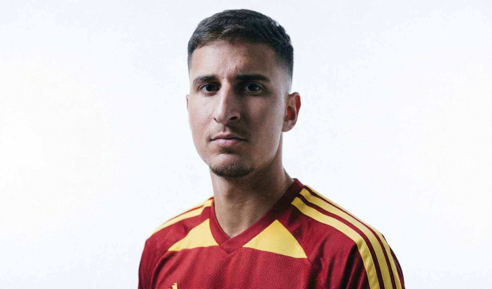 El Kayserispor firma un contrato de 3 años con el futbolista alemán de origen turco Malik Hayvali