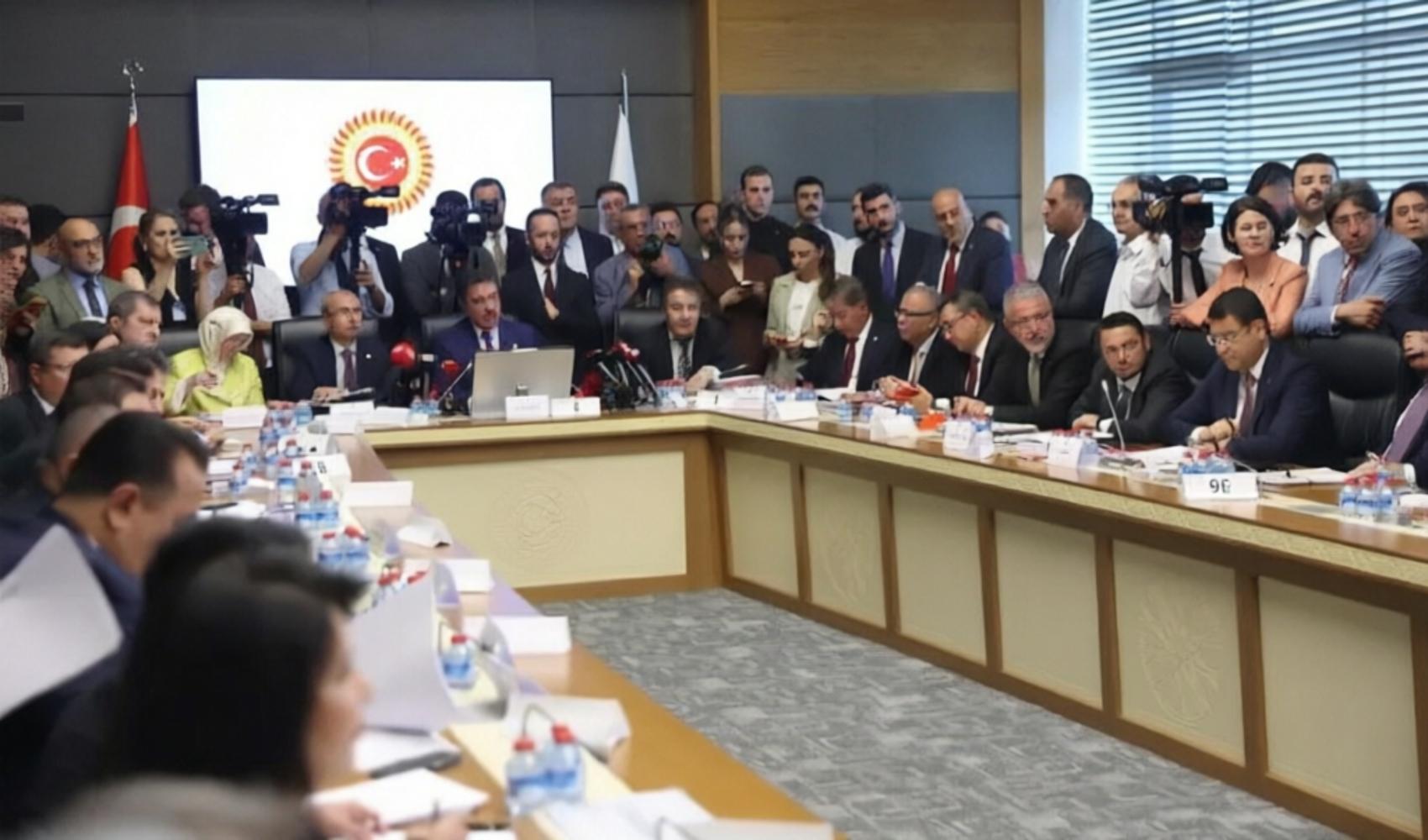 Çerçeve yasa komisyondan geçti