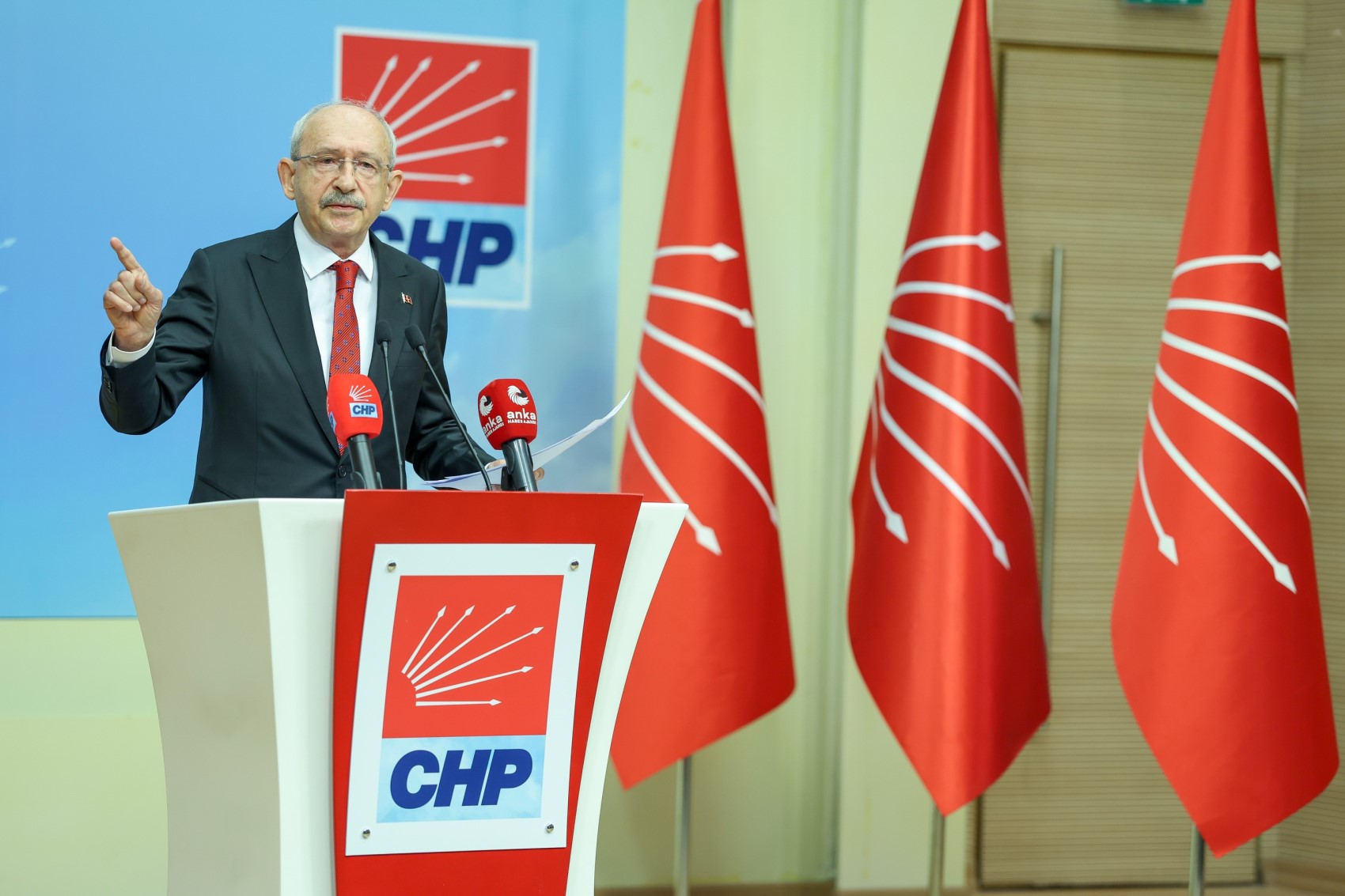 Erdoğan'ın masasındaki 'özel anketin' sonuçları ortaya çıktı
