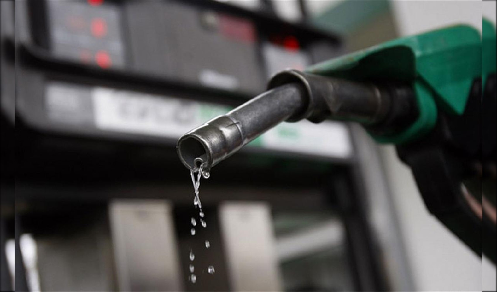 Benzine bir zam daha geliyor!