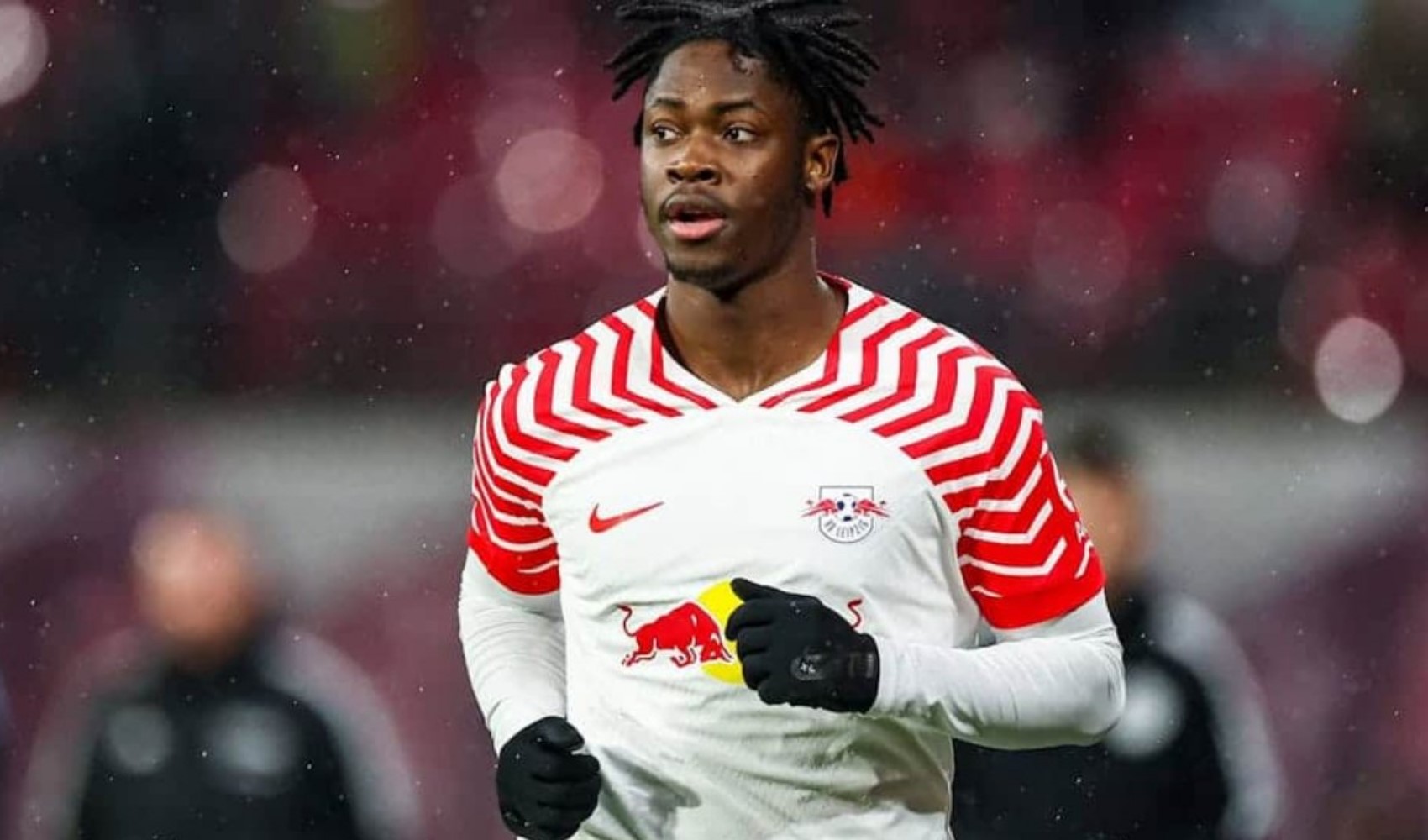 Galatasaray savunma transferinde B planını belirledi: Gündemde El Chadaille Bitshiabu var