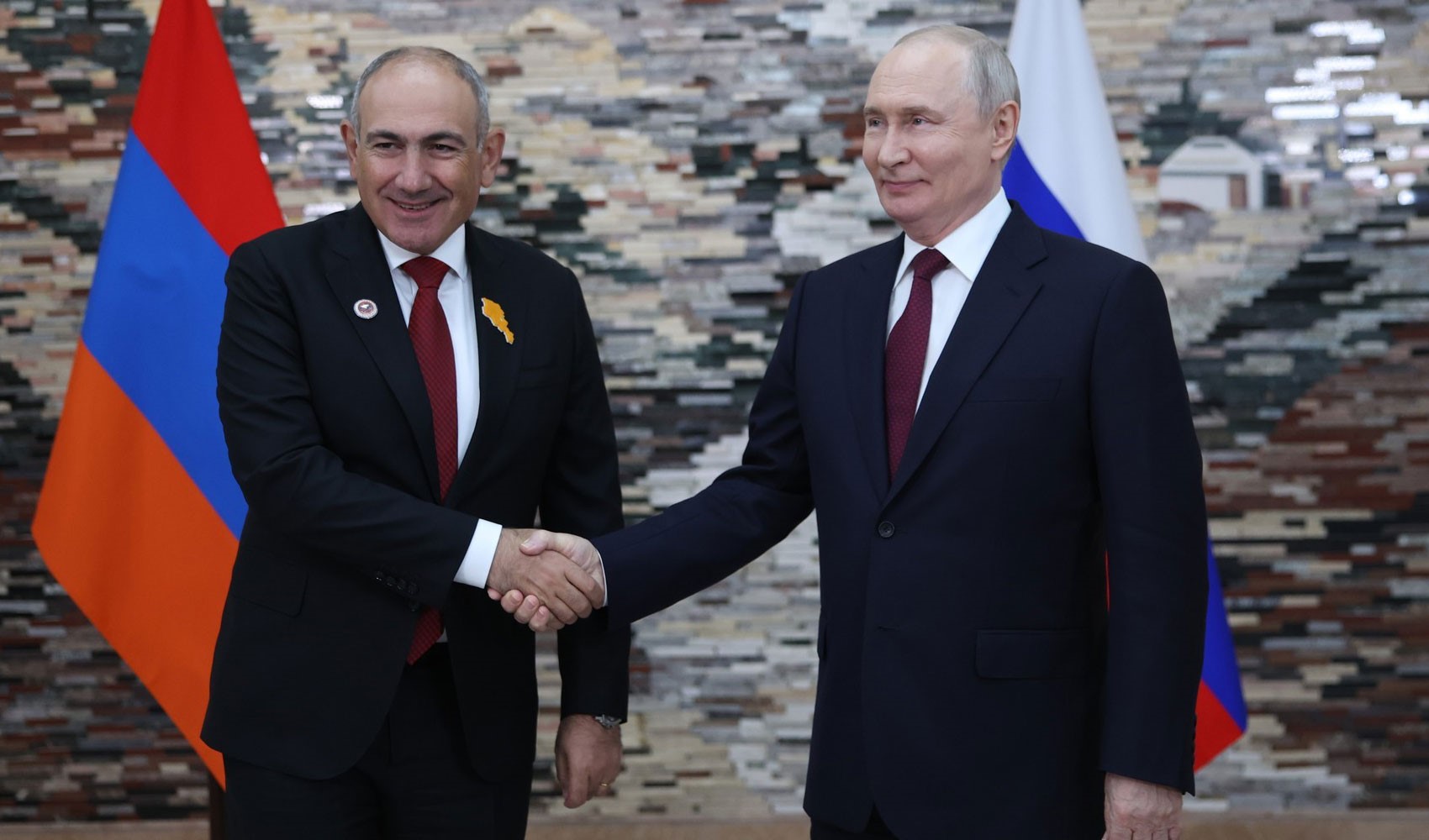 Putin an Pasinyan: Treffen Sie die Entscheidung so schnell wie möglich