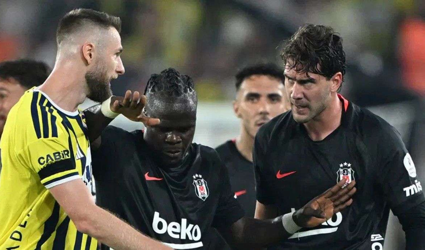 Beşiktaş’ta Vlahovic için PFDK bekleyişi