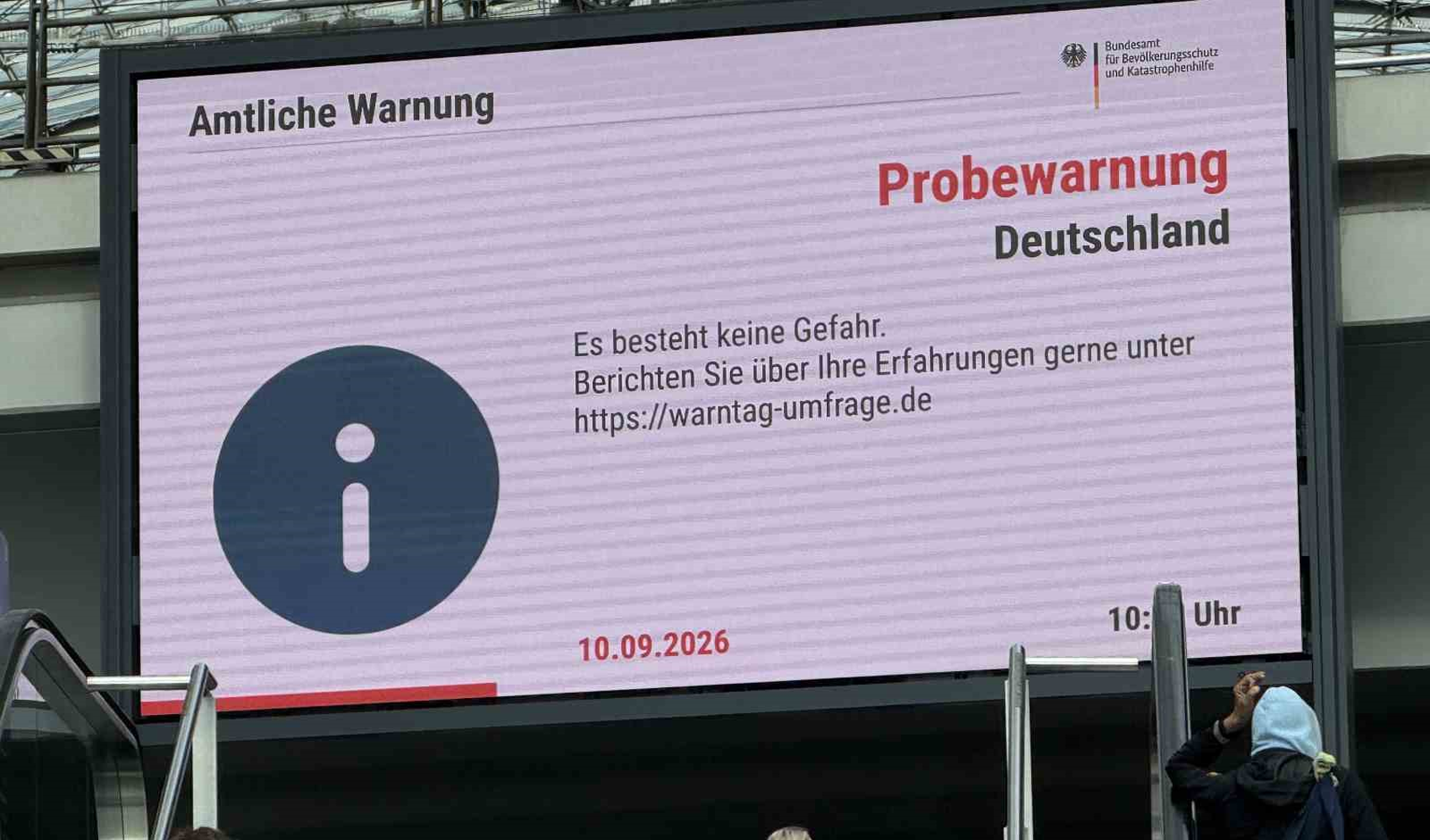 Almanya’da Ulusal Uyarı Günü tatbikatı: Sirenler çaldı, telefonlara test mesajı gönderildi