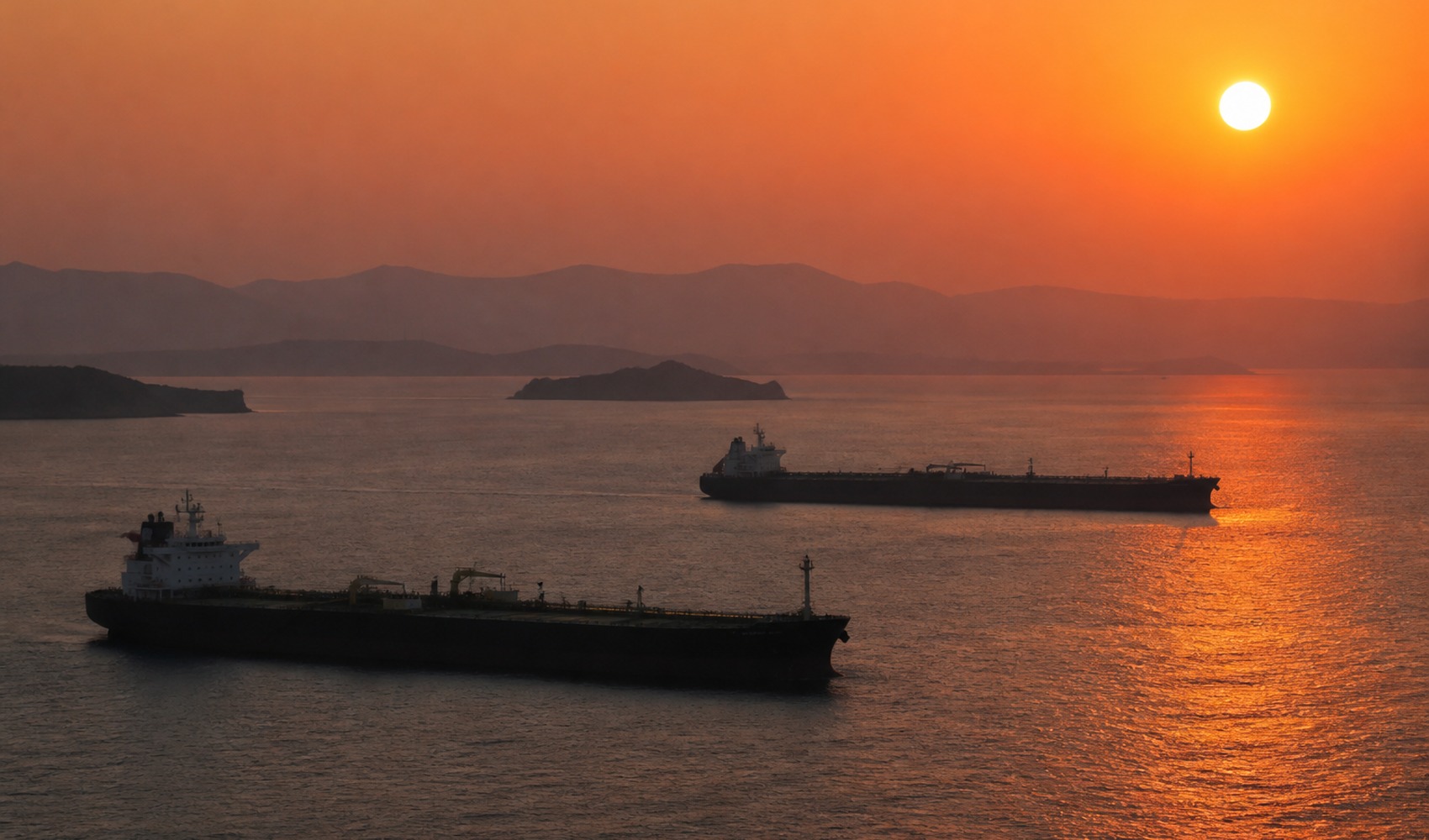 US-Iran tensions push oil back above $100