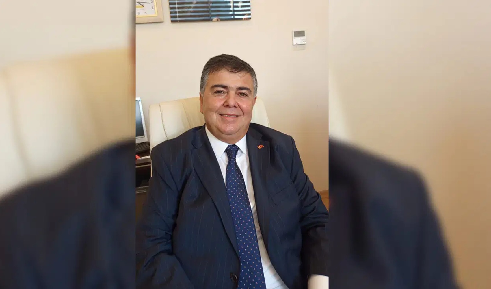 Ahmet Cavit, ayant démissionné de l'AKP, remporte l'élection renouvelée au Conseil général de la province d'Osmaniye