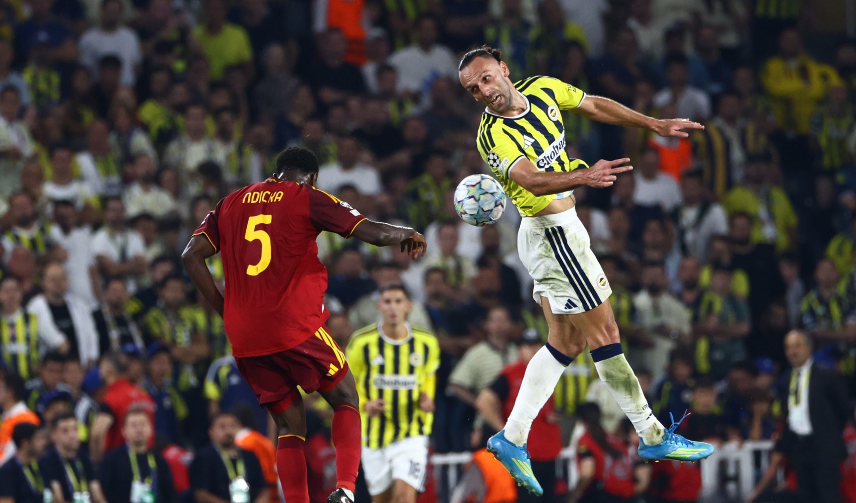 Fenerbahçe décroche son premier point avec un seul but : de retour en Ligue des champions après 18 ans
