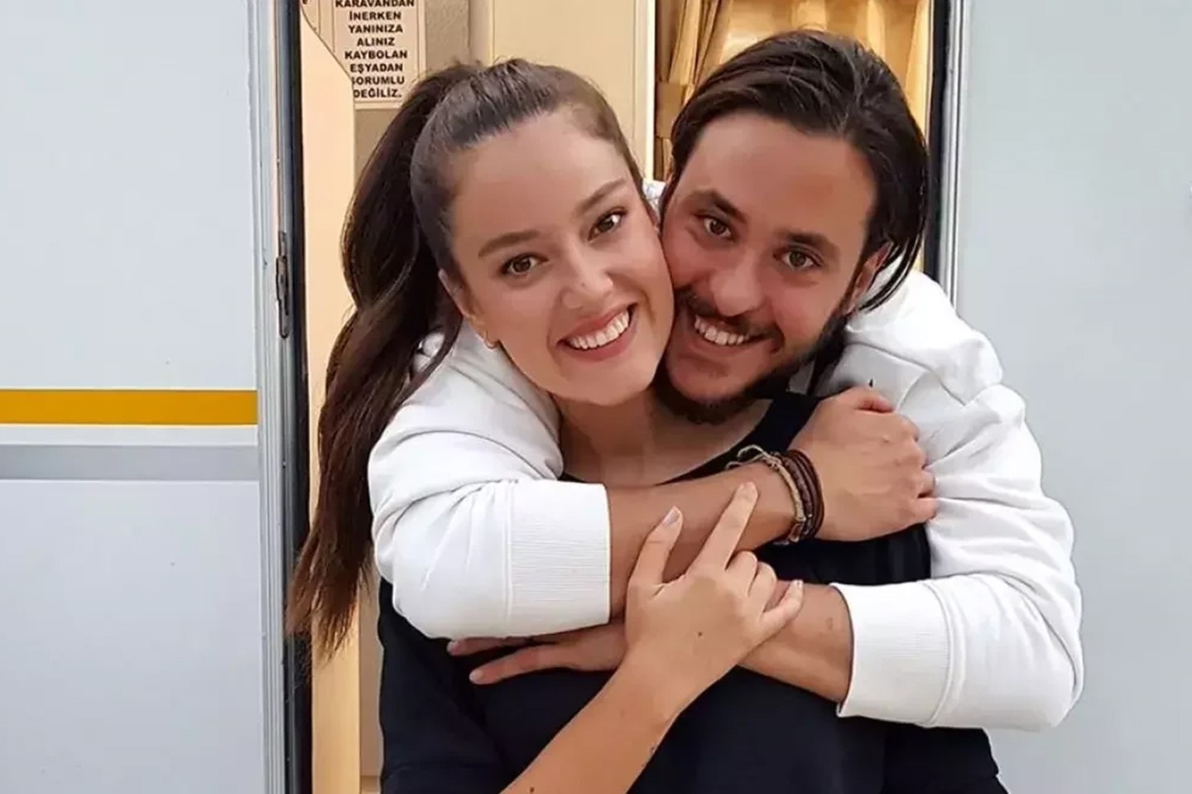Pelin Akil ve Anıl Altan yeniden mi evleniyor? Ünlü oyuncu sessizliğini bozdu