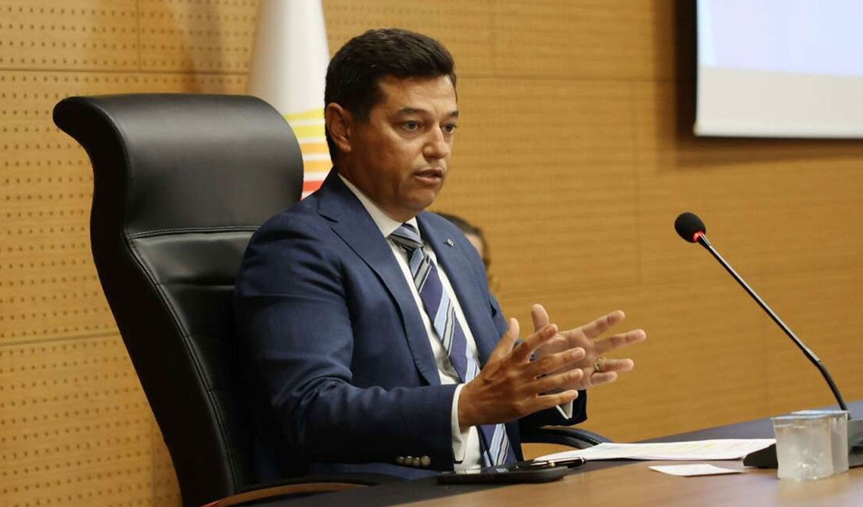 CHP'de bir istifa daha! Yeni Parti'ye katıldı