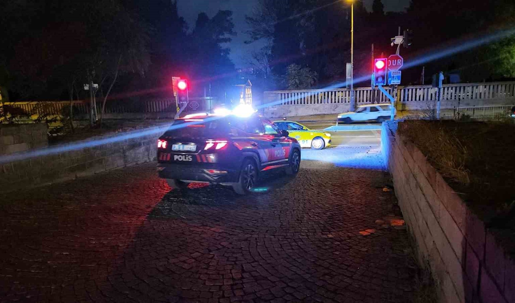 Male body found inside the walls in Fatih