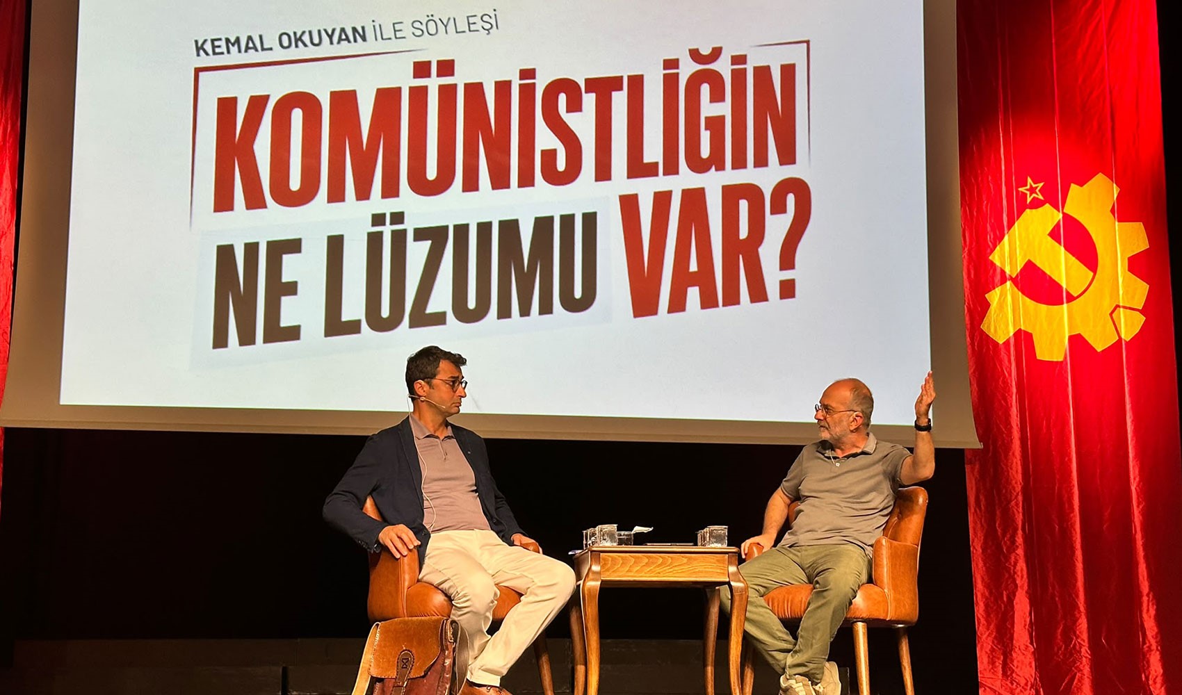 'Komünistliğin Ne Lüzumu Var?’ İstanbul’da okurlarla buluştu: ‘İnsanlığın geleceğinde sosyalizm dışında bir çıkış yok’