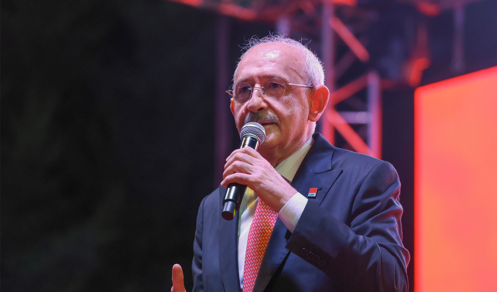CHP’de kurultay öncesi ilk adaylık çıkışı: Aytuğ Atıcı genel başkanlığa talip oldu