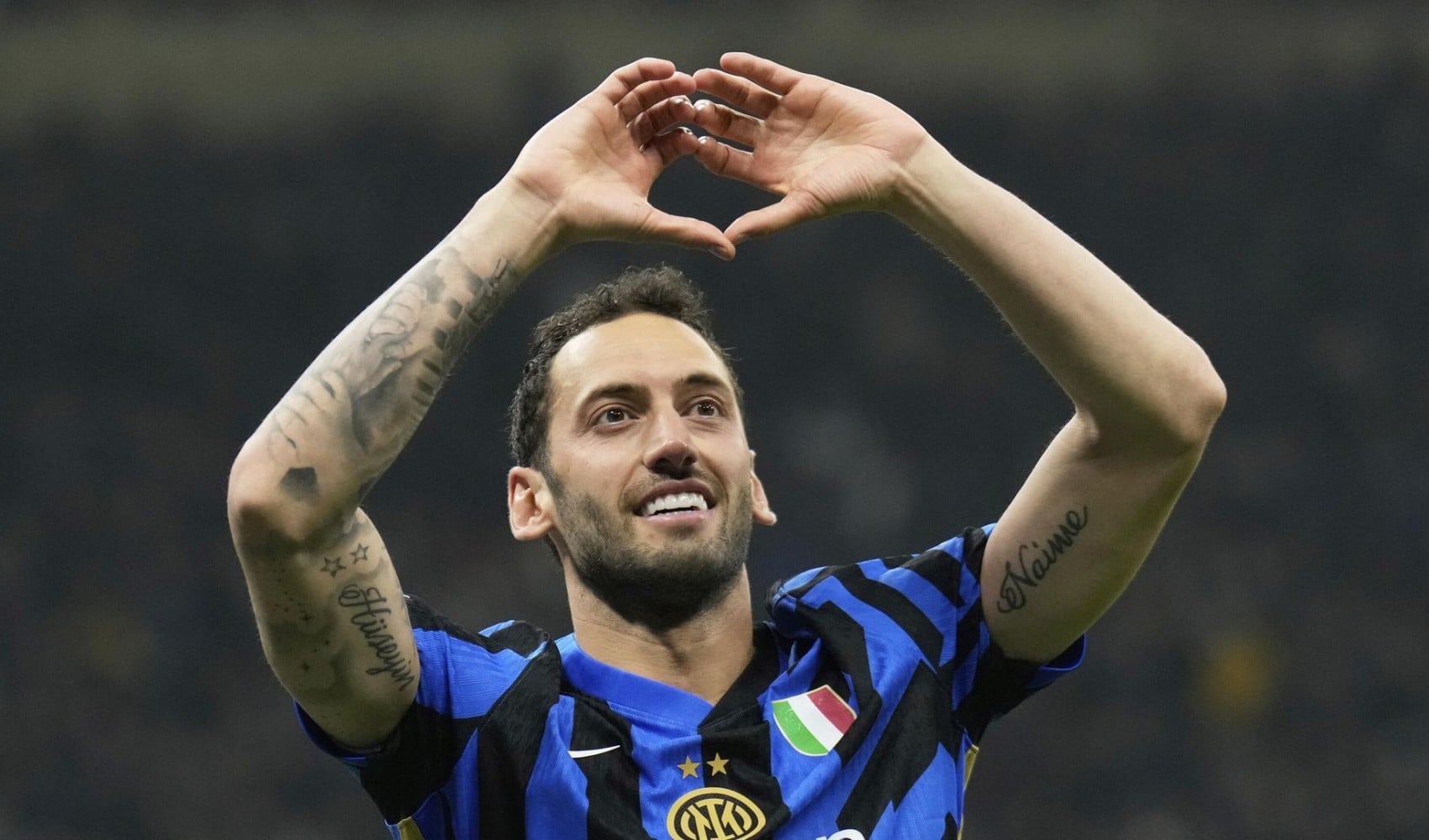 Inter açıkladı: Hakan Çalhanoğlu sağ uyluk sakatlığı nedeniyle bir süre forma giyemeyecek