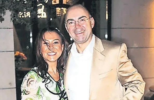 Çiğdem Sabancı ve Faruk Bilen birlikte görülüyor.