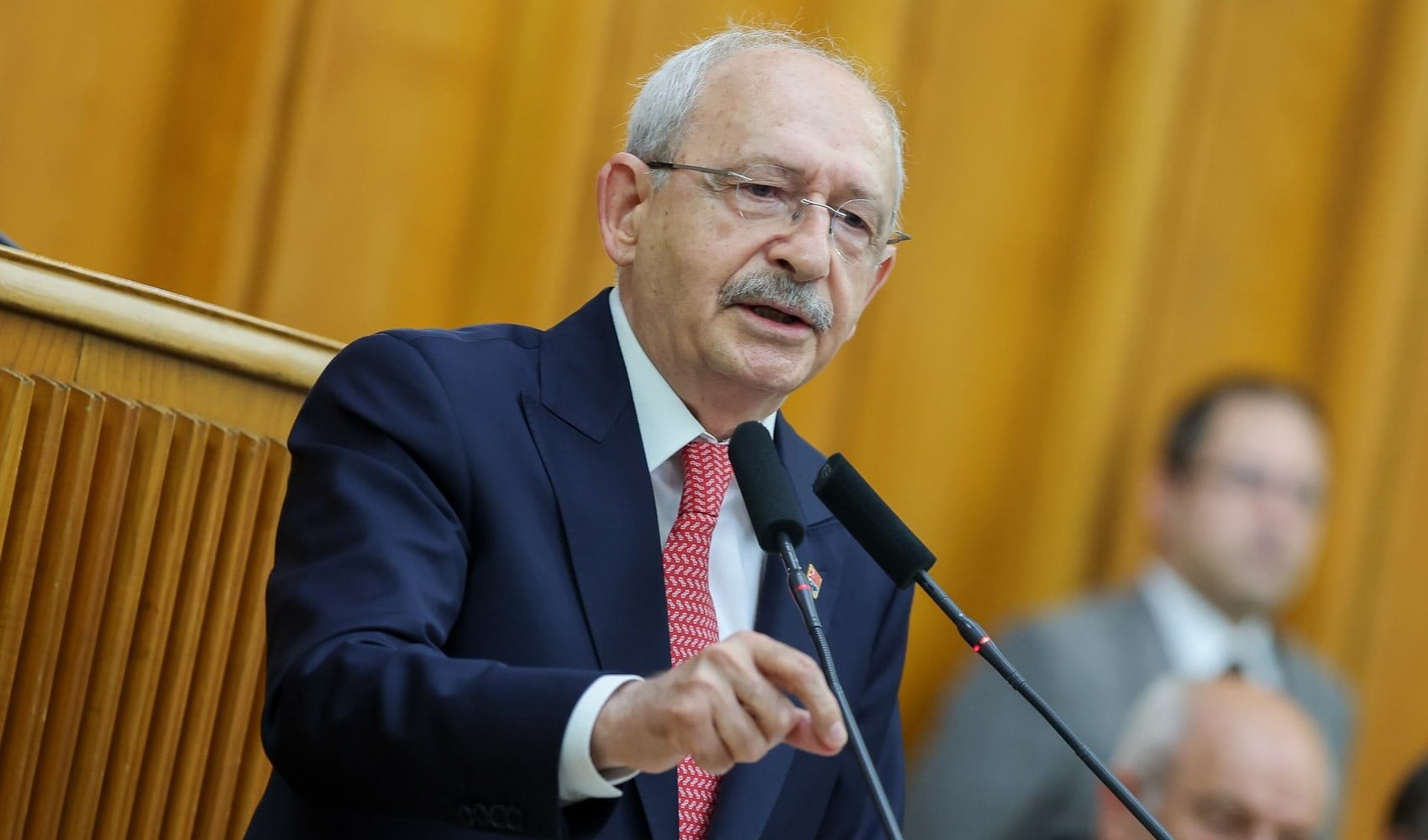 AKP'nin anayasa planına CHP'den şartlı destek sinyali