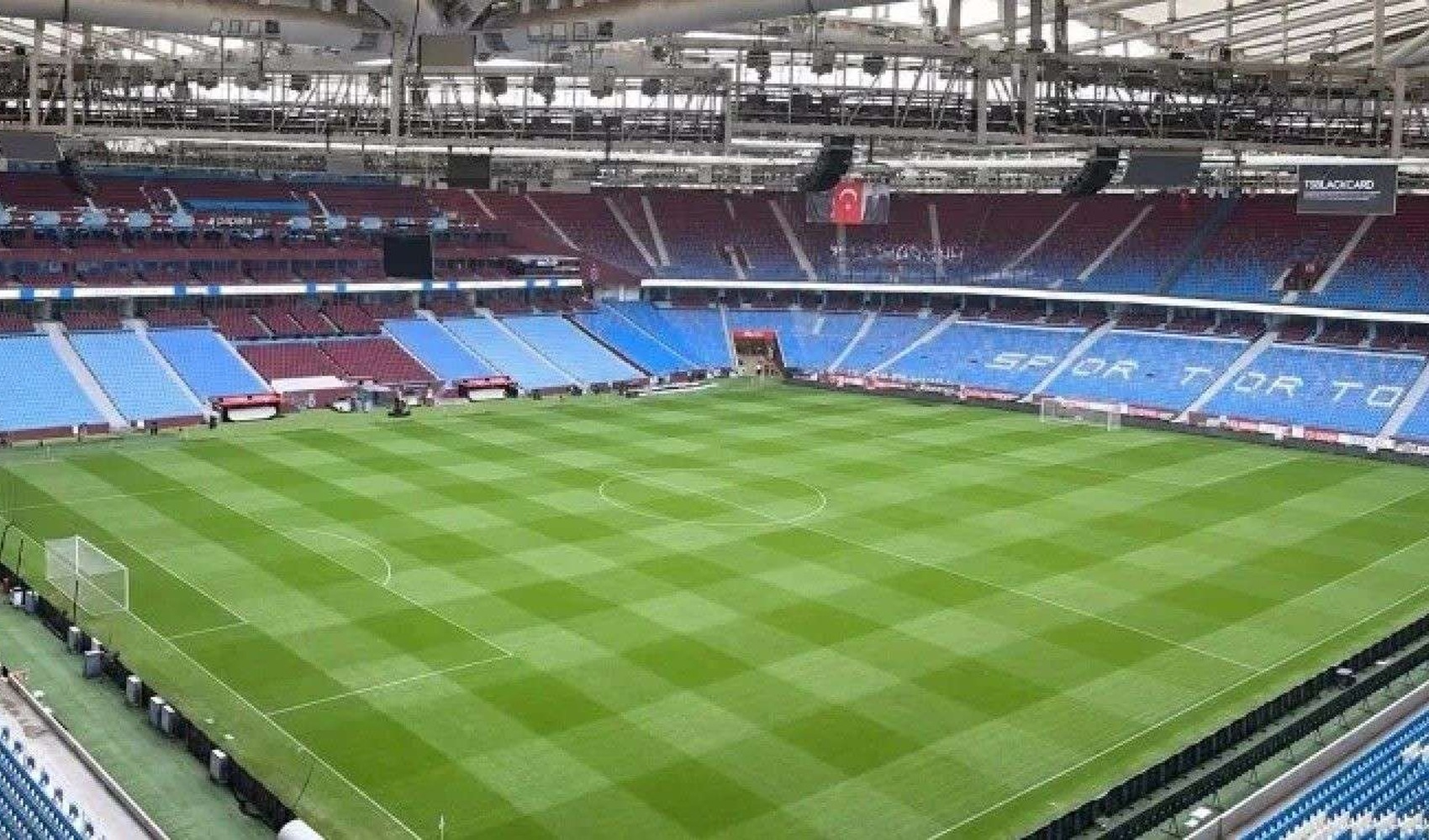 Pioggia battente a Trabzon prima del derby col Galatasaray, occhi puntati sul Papara Park! Ecco le condizioni del terreno
