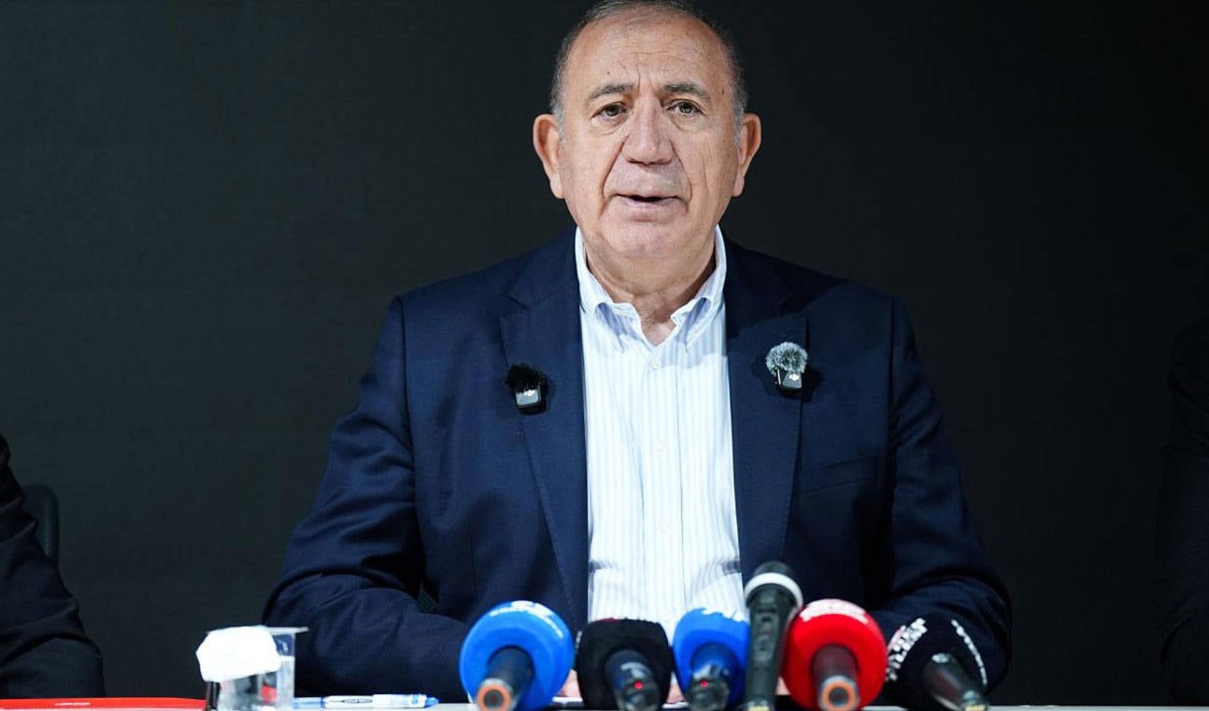 Kayyumluk görevi sona eren Gürsel Tekin bir kez daha konuştu: Genel merkez yeniden yapılanma kararını verecek