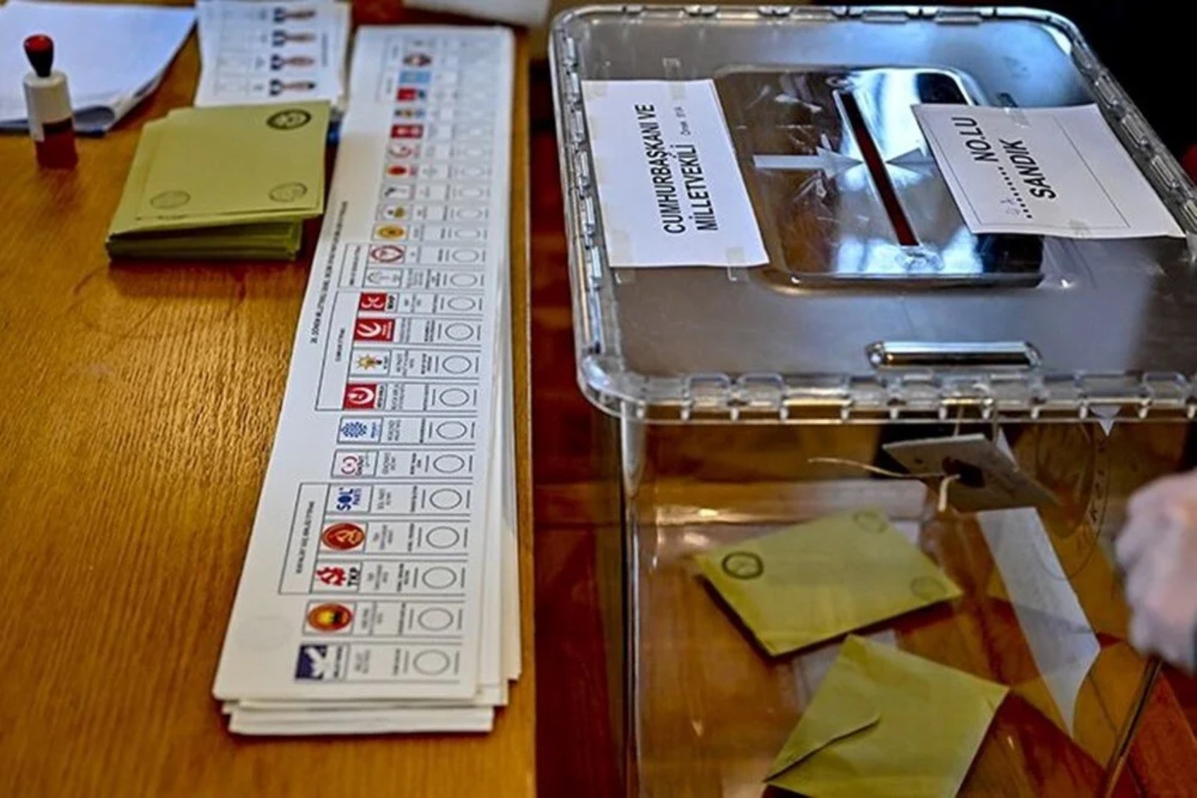 Son ankette AKP ile YENİ Parti arasındaki fark ortaya çıktı