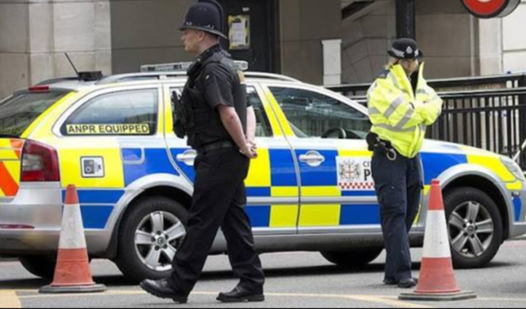 Attaque dans une station de métro à Londres : une personne de 32 ans a perdu la vie