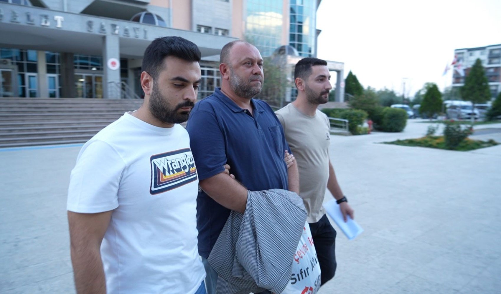 200 bin euroluk rüşvet iddiasında meclis üyesi tutuklandı