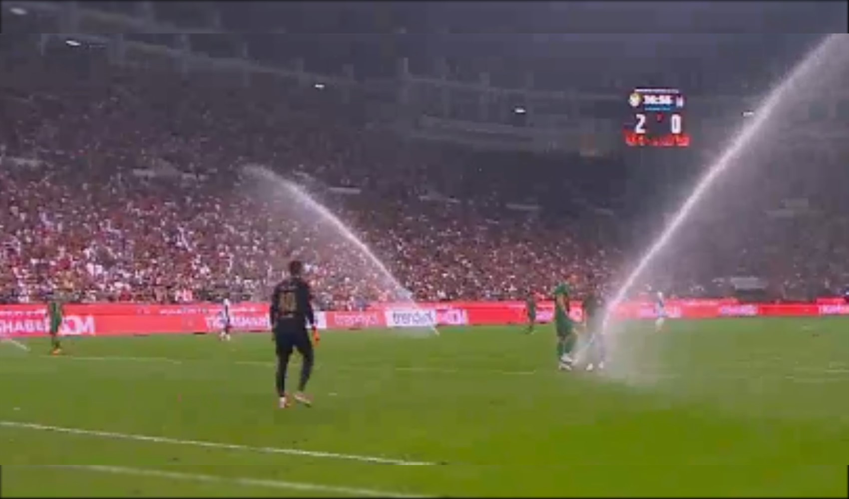 Irrigation system break in the leadership match