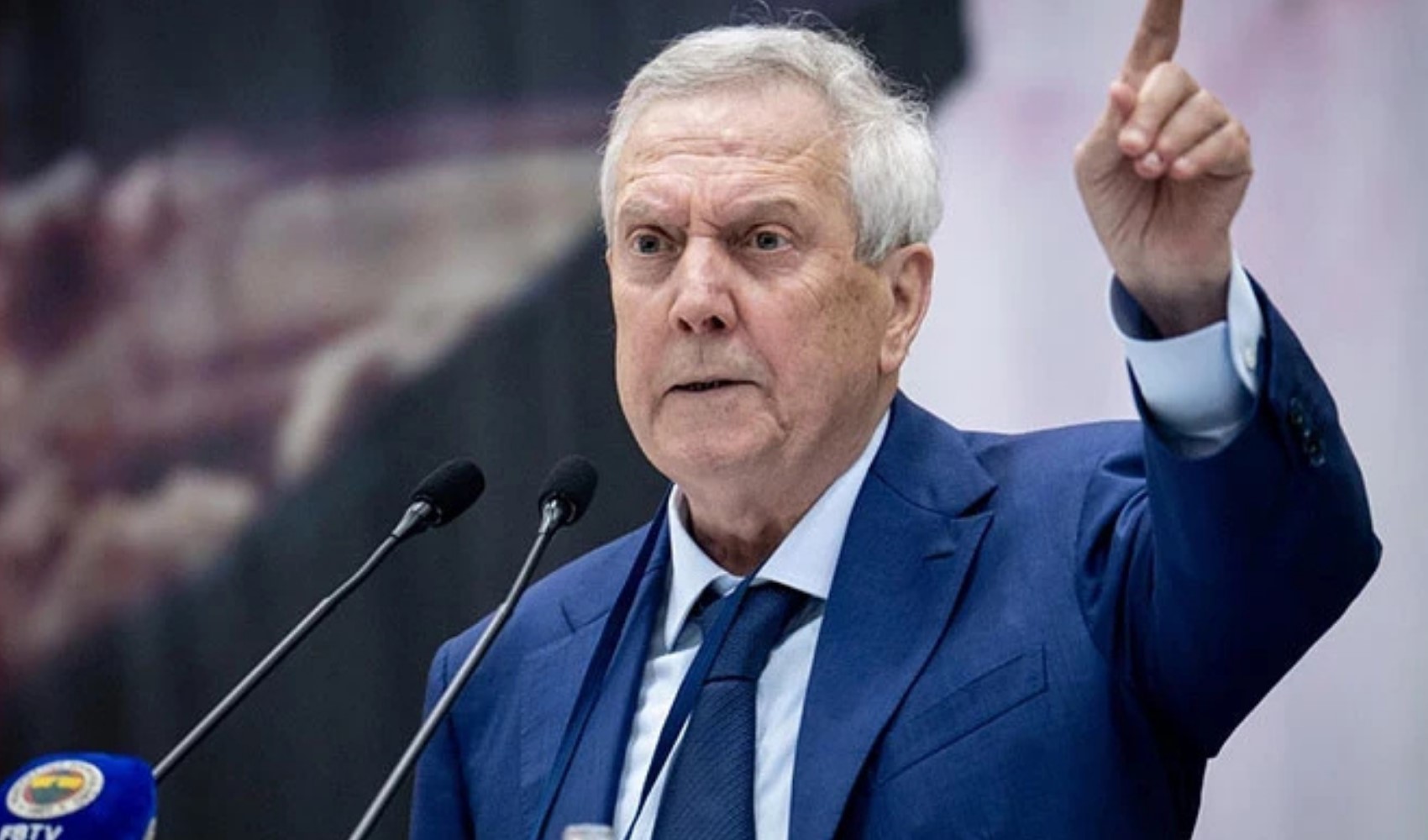 Aziz Yıldırım'dan 'Herkes gider o kalır' mesajı