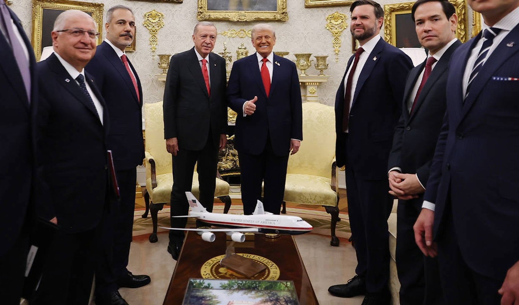 Erdoğan, Özgür Özel'i yalanlamıştı