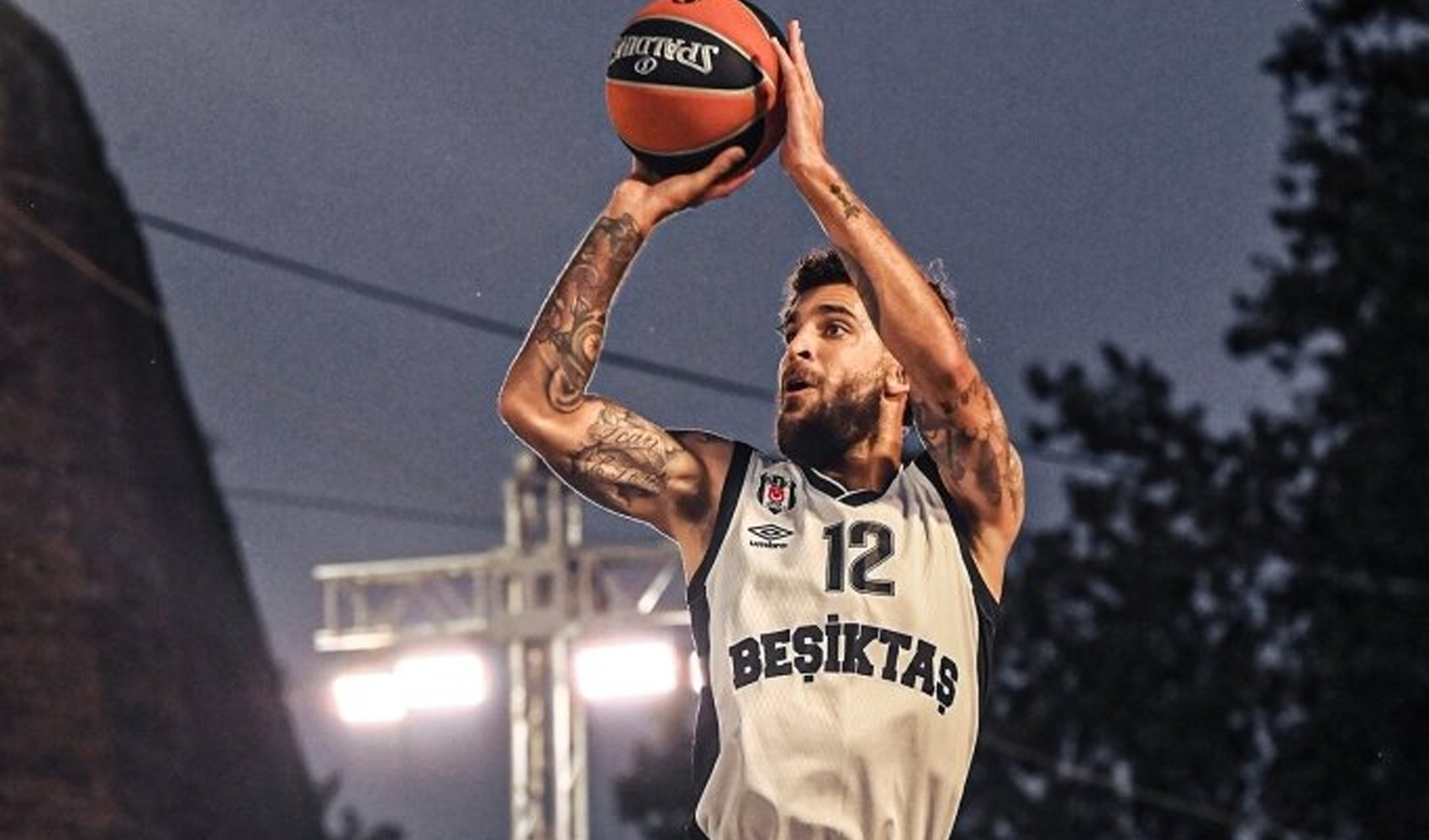 Beşiktaş opens EuroLeague season with Valencia Basket match