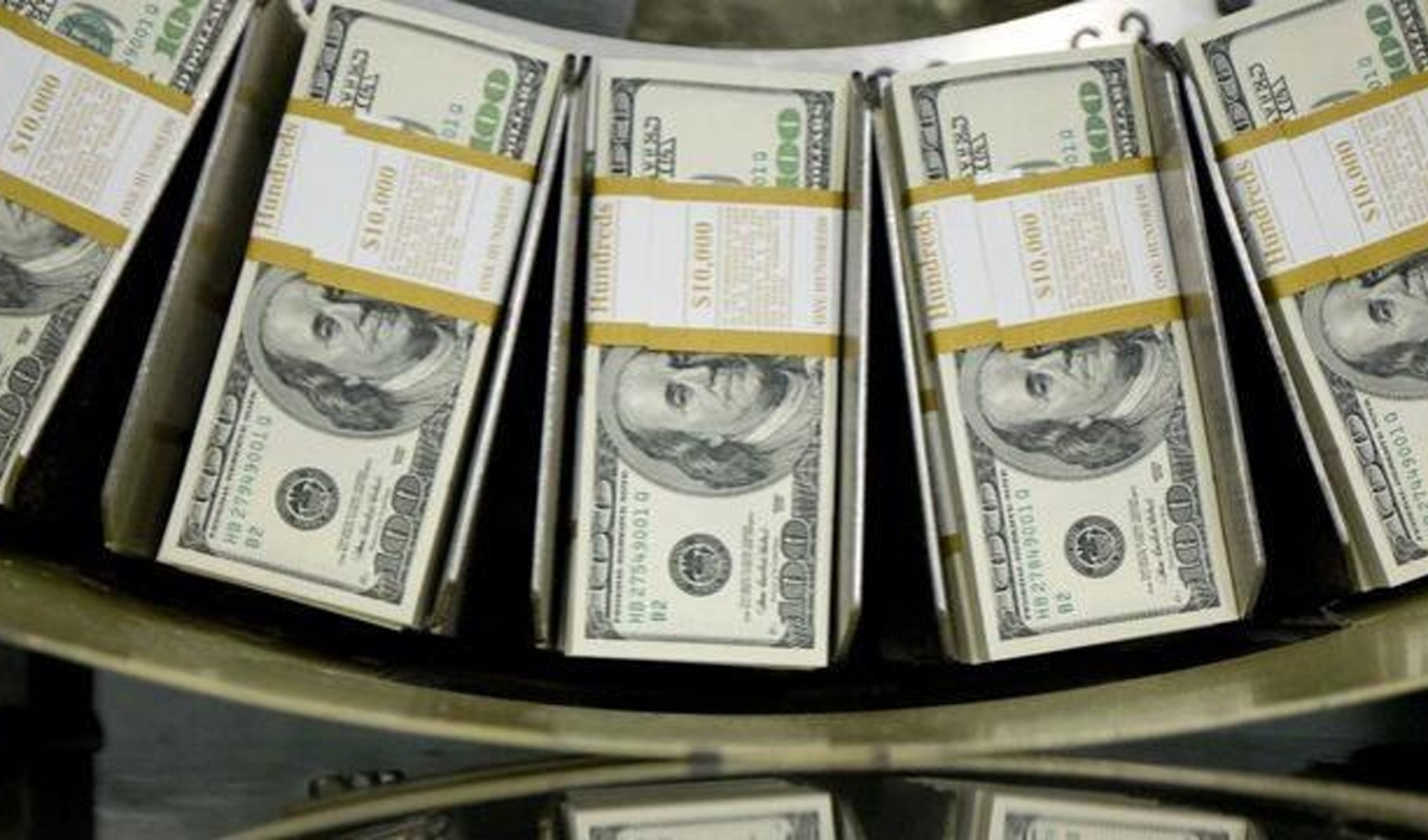 3 billion dollar increase in foreign currency deposits