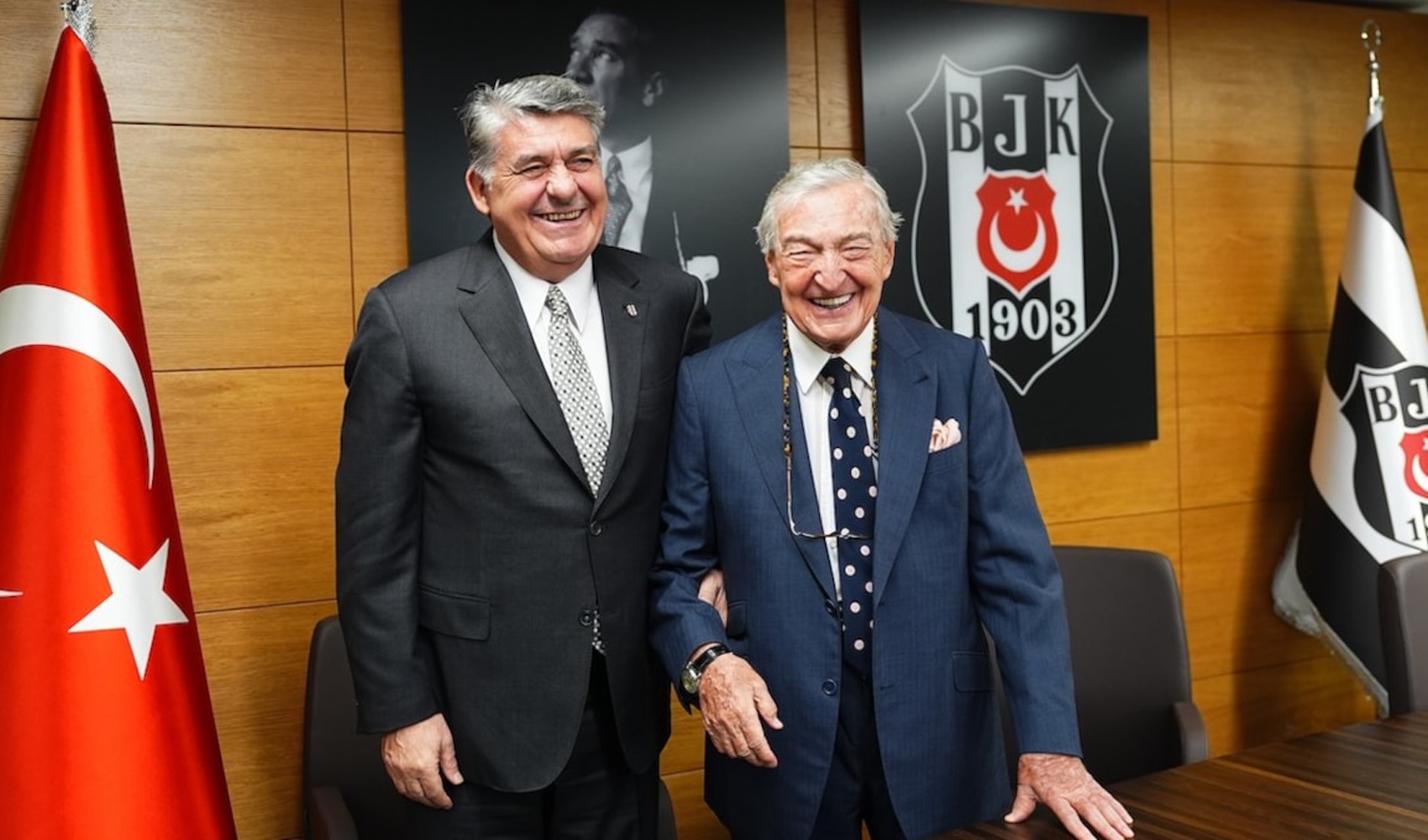 Serdal Adalı ha annunciato: Rahmi Koç ha pagato 40 milioni di euro per il debito del Beşiktaş con la Bankalar Birliği