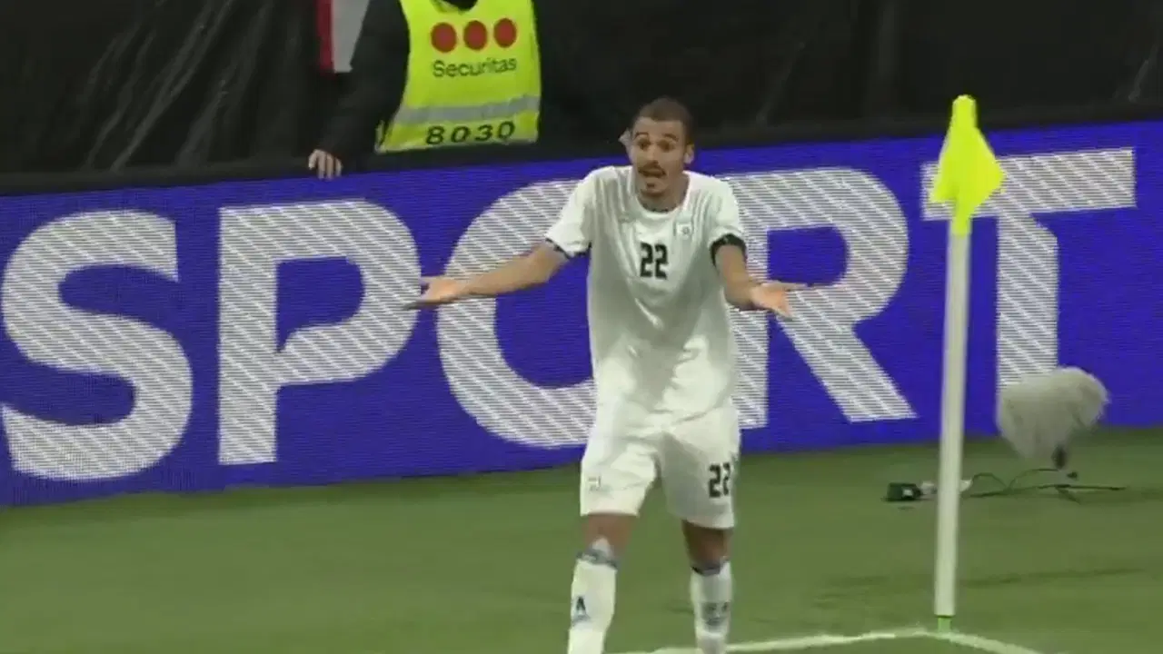 İsrailli futbolcu Saied Abu Farchi’nin korner direği yakınındaki görüntüsü.