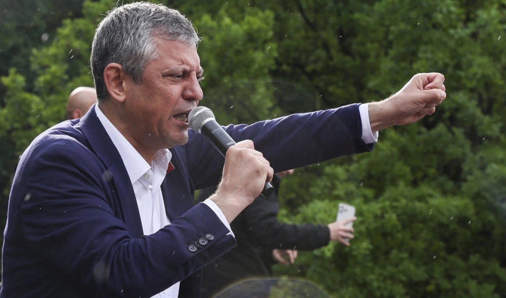 Özgür Özel fon krizi için çağrıda bulundu: Kazançlar tahsil edilip mağdurlara dağıtılmalı