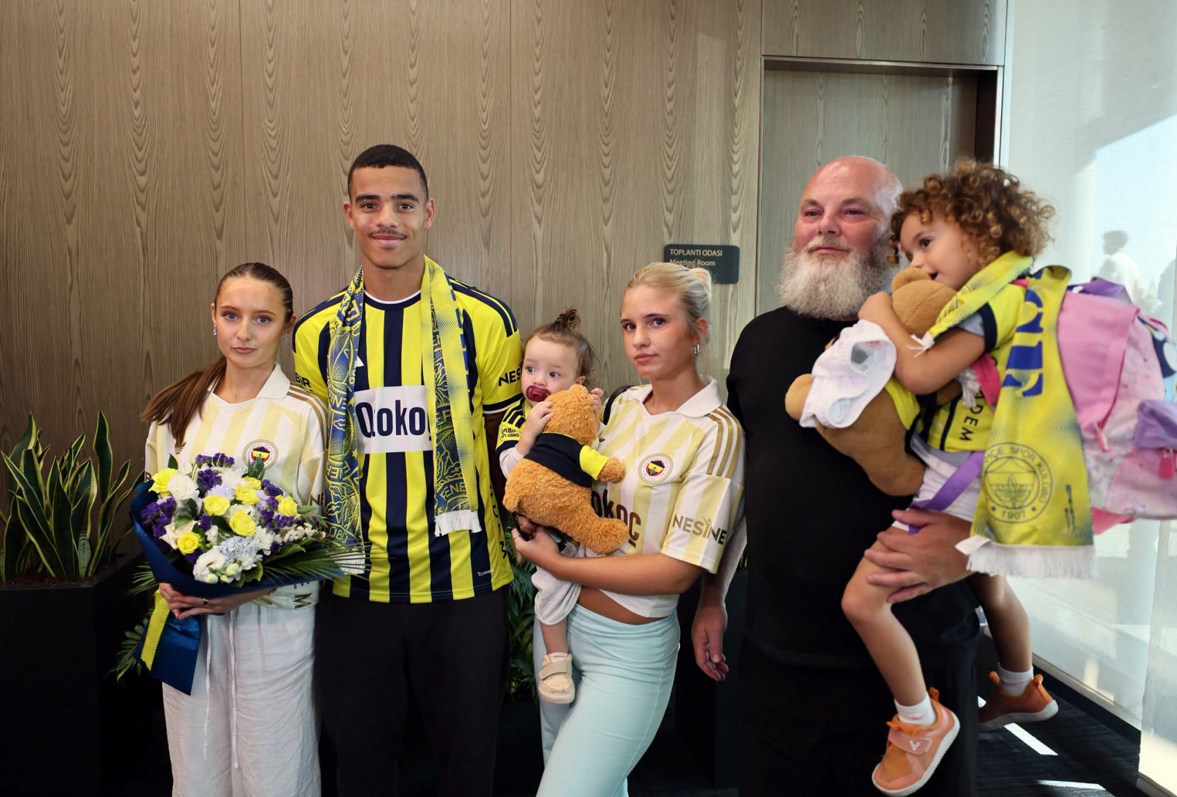Fenerbahçe'nin yıldızı Greenwood'un yeni adresi belli oldu