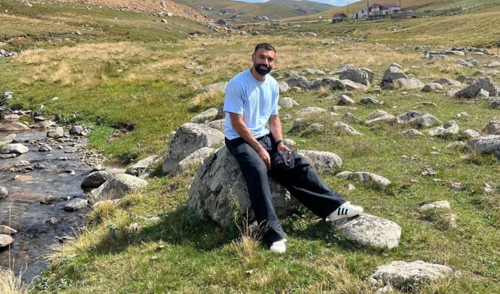 Mohamed Salah’ın fotoğraf çektirdiği yaylada tabela ve bank çalındı