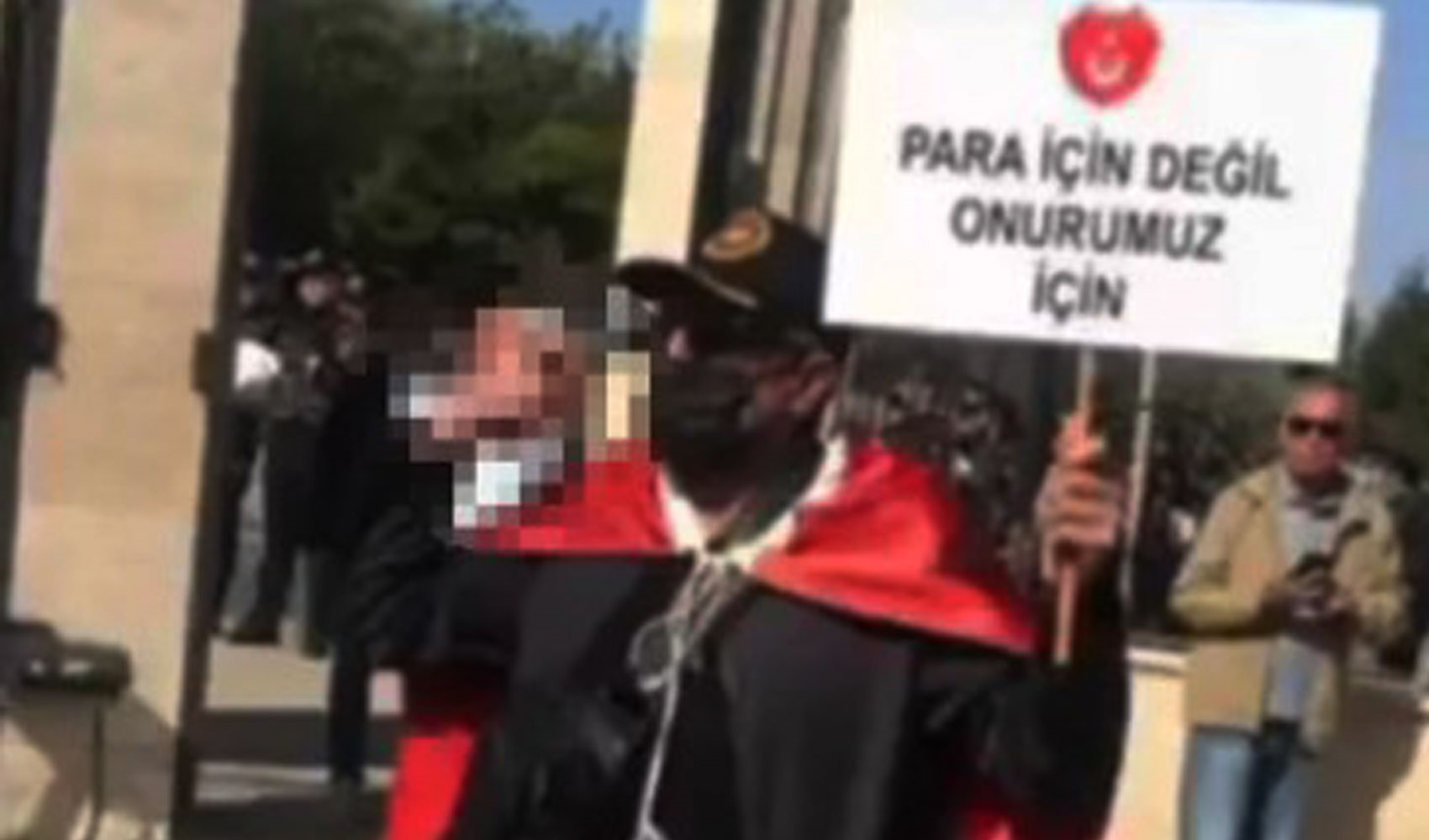 Onurumuz için