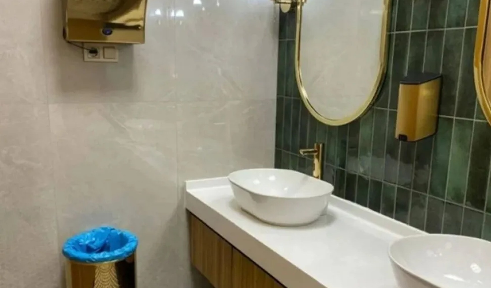 Vertrag über 29,4 Millionen TL für die Renovierung von 48 Toiletten im türkischen Parlament unterzeichnet
