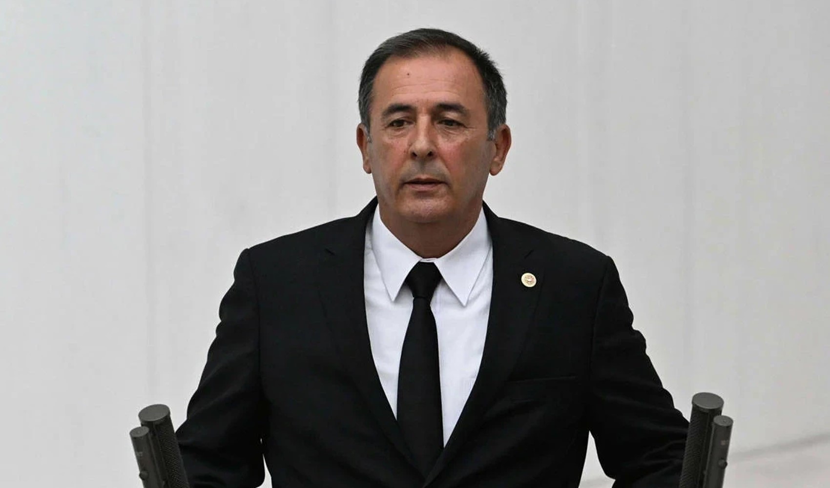 YENİ Partili Mustafa Erdem hakkında rüşvet soruşturması