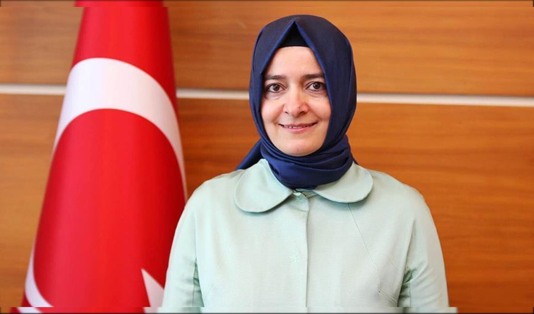 Fatma Betül Sayan Kaya siyasal islamcıların da hedefi oldu