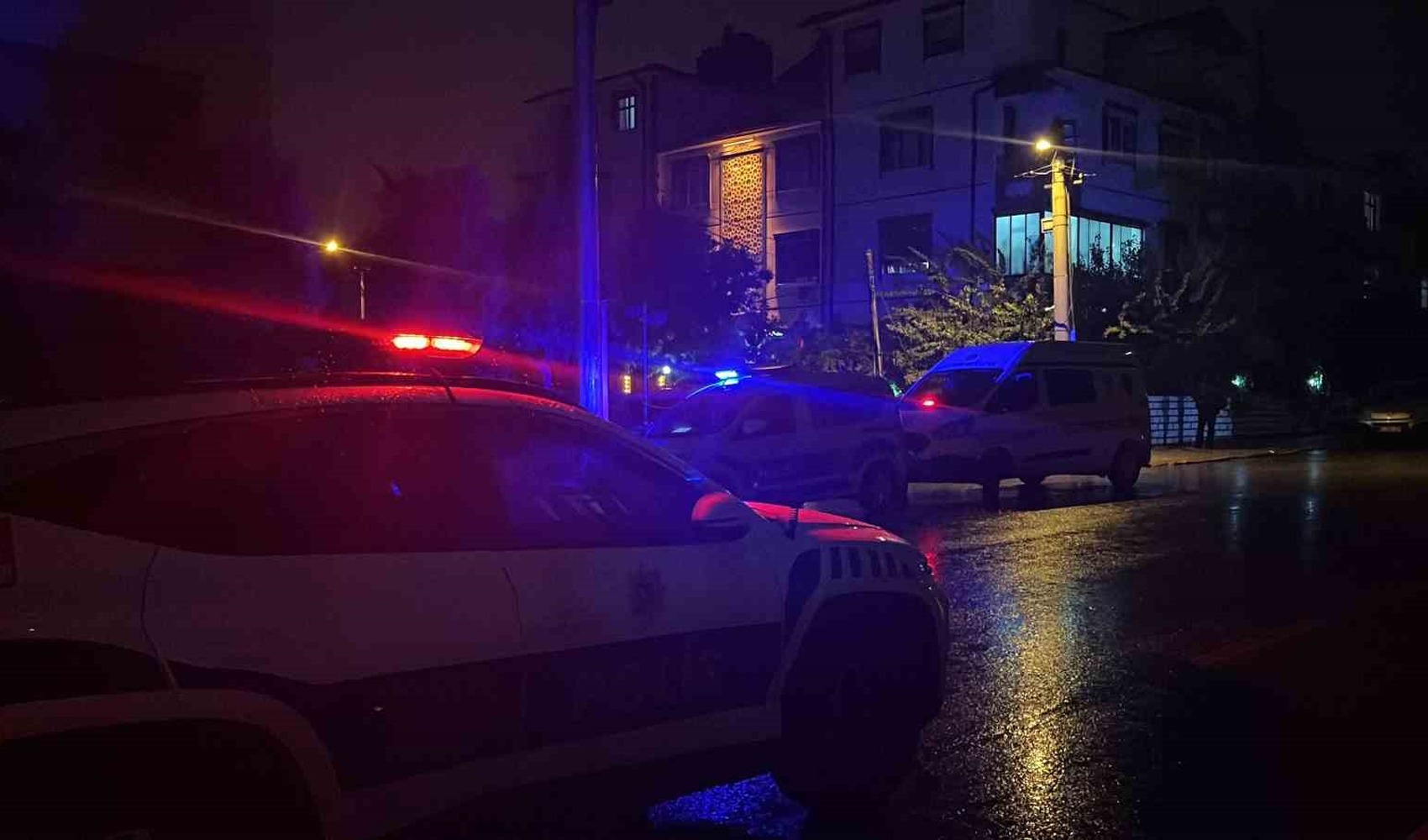 Disputa entre vecinos en Konya: un menor de 15 años fue baleado