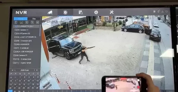 Güvenlik kamerası ekranında saldırı anına ait bir başka görüntü.