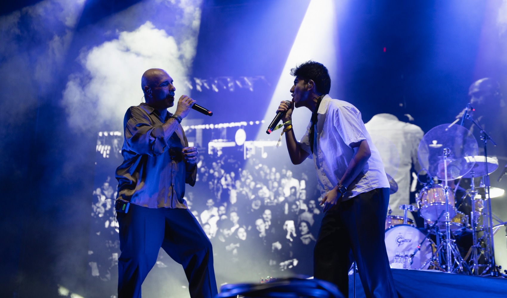 Gripin compartió escenario con el artista callejero Eren Han en su concierto en LifePark