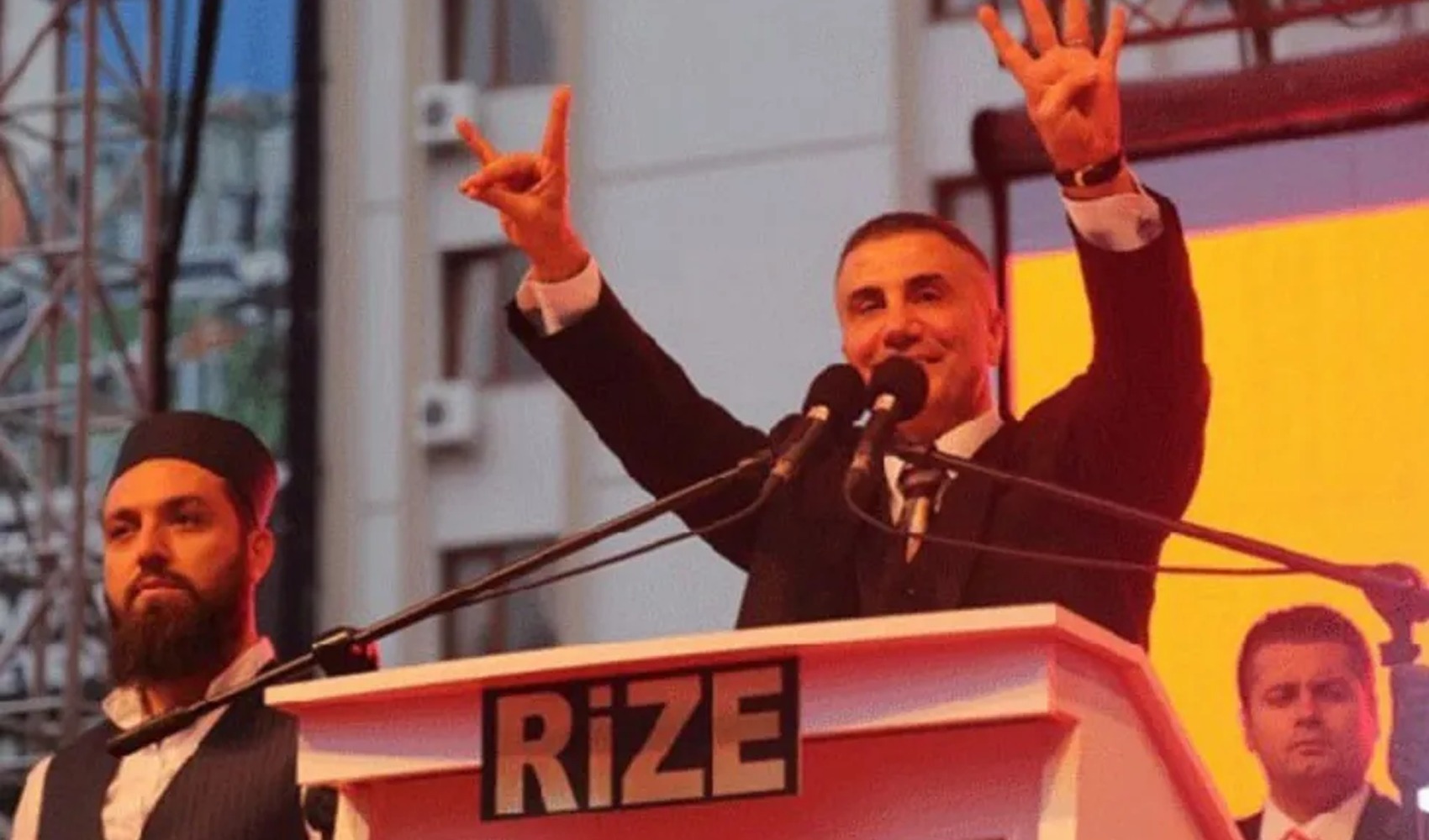 Mensaje de İsmail Özdemir, del MHP, sobre el 'regreso a Turquía' de Sedat Peker