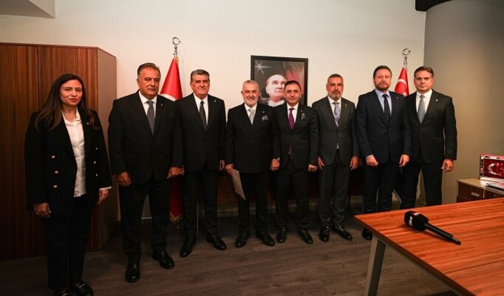 La liste du conseil d'administration de Serdal Adalı avant l'élection extraordinaire à Beşiktaş est connue