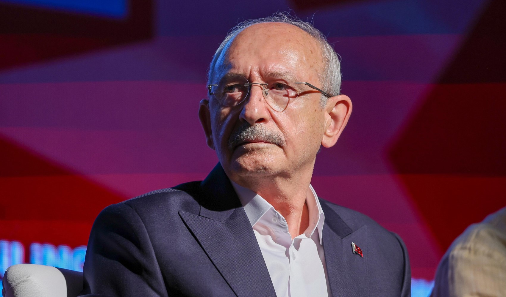 Kalte Dusche für Kılıçdaroğlu bei seinem Programm in Izmir! Bürgermeister blieben fern, Bürger buhten